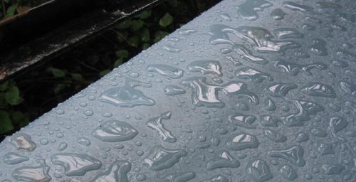 water beads on fibreglass